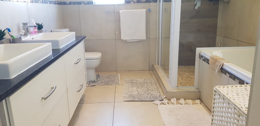 3 Bedroom Property for Sale in Sunset Estate Western Cape